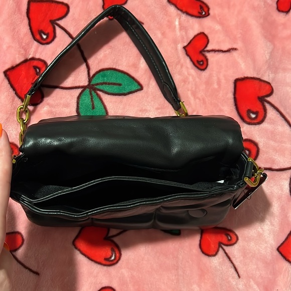 Forever21 black and gold chain purse! - Picture 6 of 6